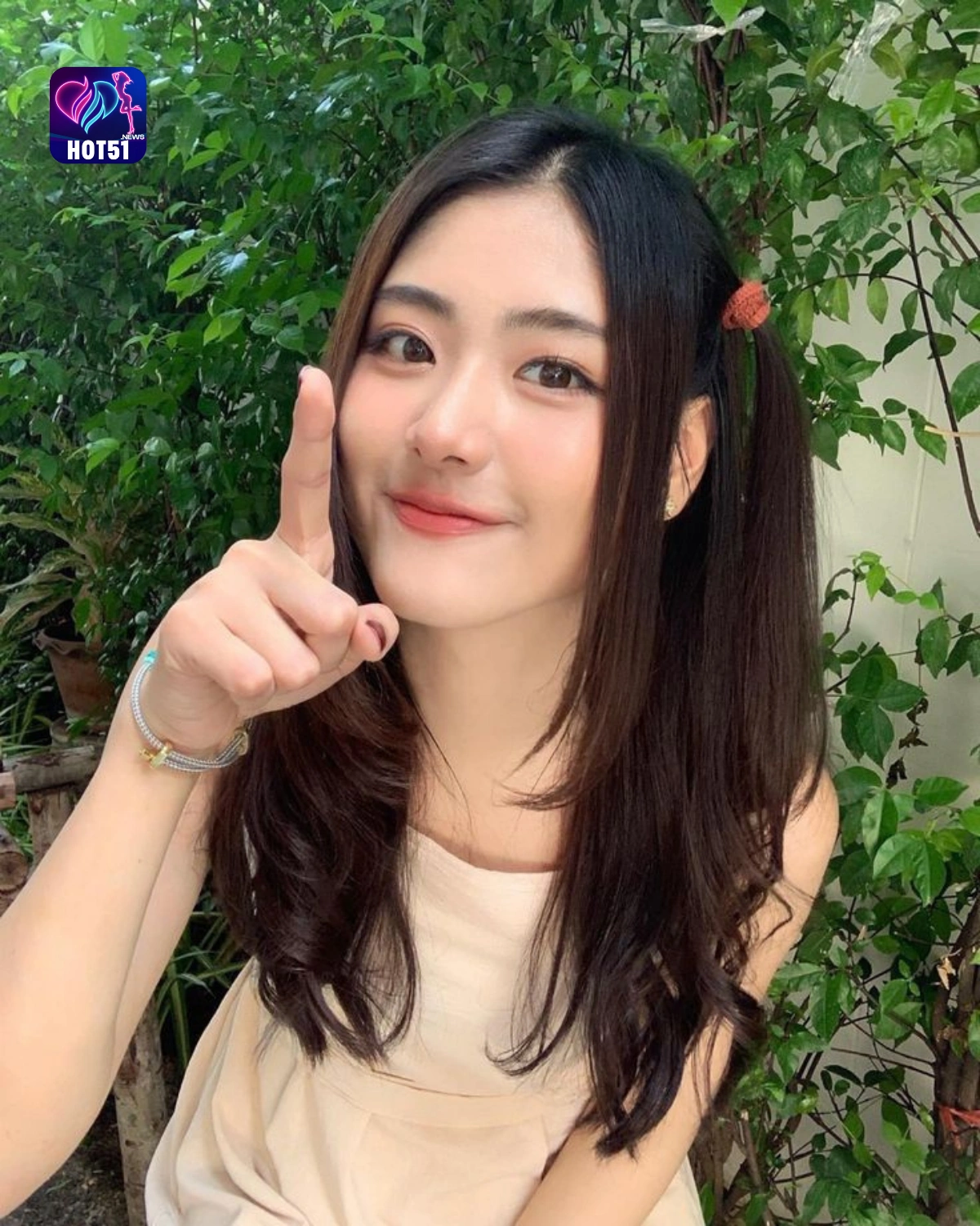 Read more about the article Hot51 Live APK Muat Turun Siaran Langsung Jana Wang di Malaysia